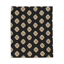 Load image into Gallery viewer, Show Barrow Aztec Velveteen Plush Blanket, Show Livestock, Barrow, Black 50x60